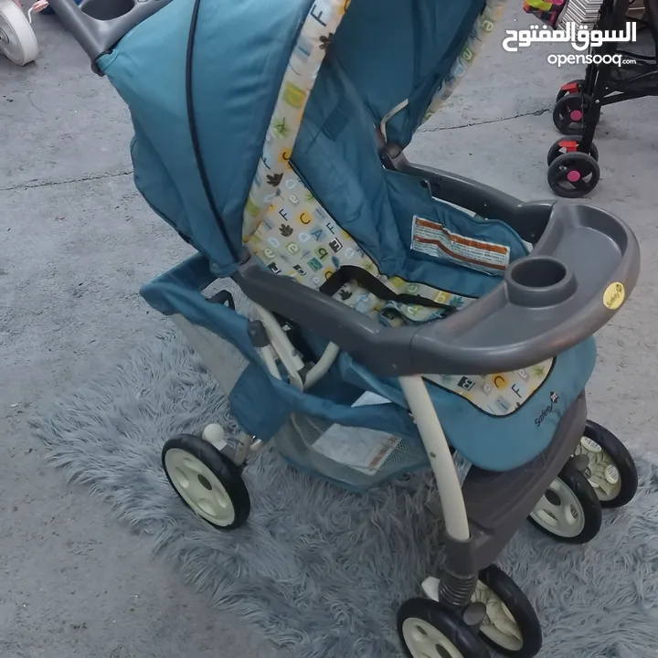 سيارة أطفال وسكيتات وألعاب أخرى