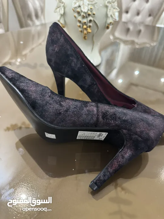 هلزات واحذيه كعب ماركات بسعر مغري