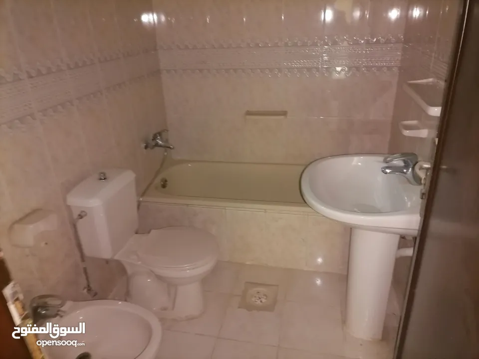 شقة للبيع -ناعور المدورة