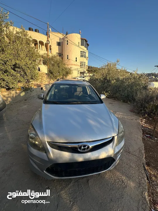 موجود Hyundai i30 متور1.6 للبيع متور قير مية المية بلكرتونة