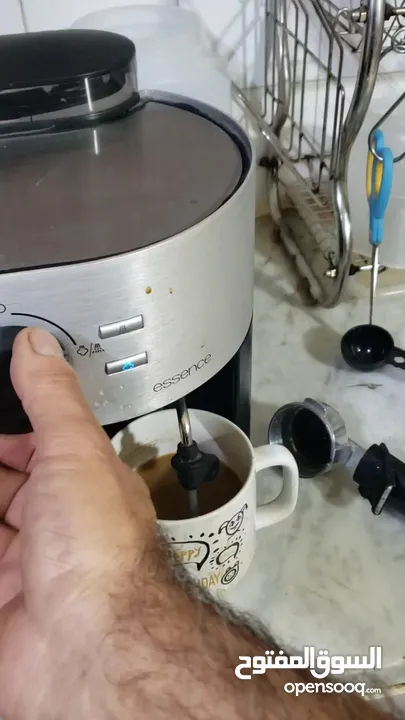 مكنة قهوة اكسبرس ممتازة مستعملة مرة واحدة فقط