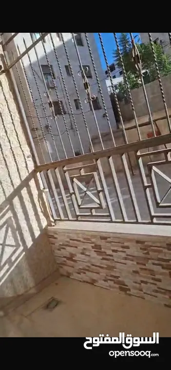 شقه مفروشه للييع اسكان البيدر منطفه راقيه ومرتبه شقه مشمسه ولقطه