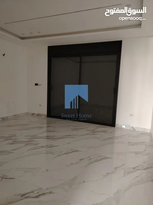 شقة فاخرة للبيع في خلدا  - خلف المستشفى السعودي طابق ثاني 210م تشطيب سوبر ديلوكس لم تسكن