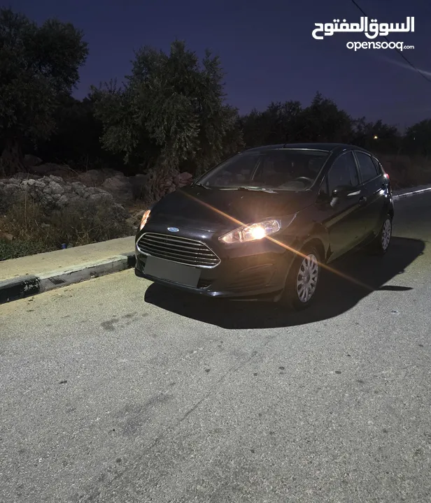 فورد فيستا ترخيص 2014 اوتوماتيك ماتور 1600 بنزين.. يد أولى..
