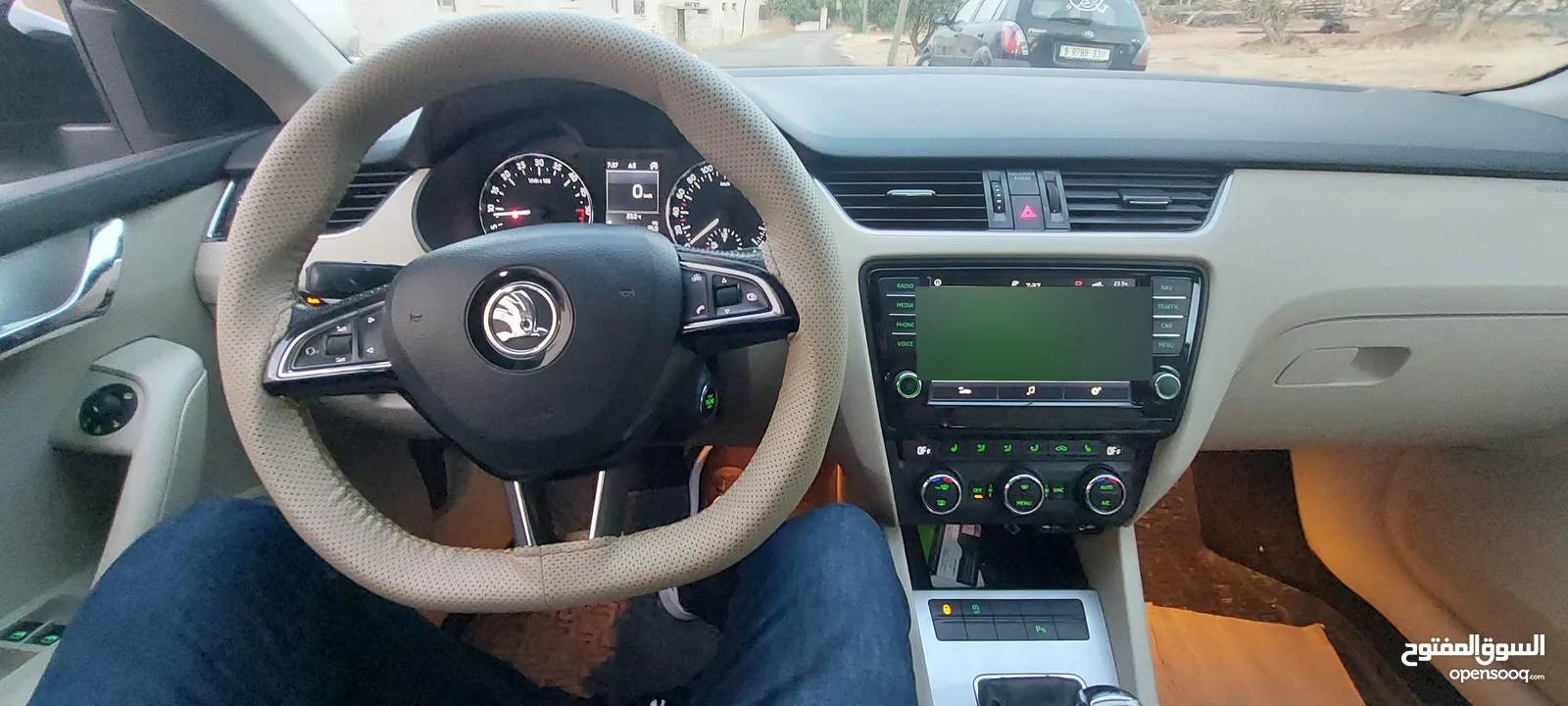 سكودا اوكتافيا 2016 مميزة جدآ