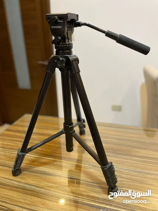 ترايبود حامل كاميرا  Yunteng VCT-880RM