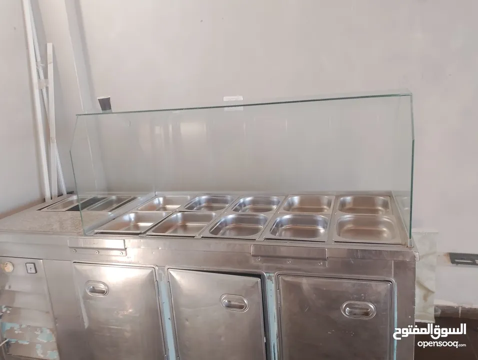 اغراض مطعم شبه مستعملة بحالة جيدة جدا