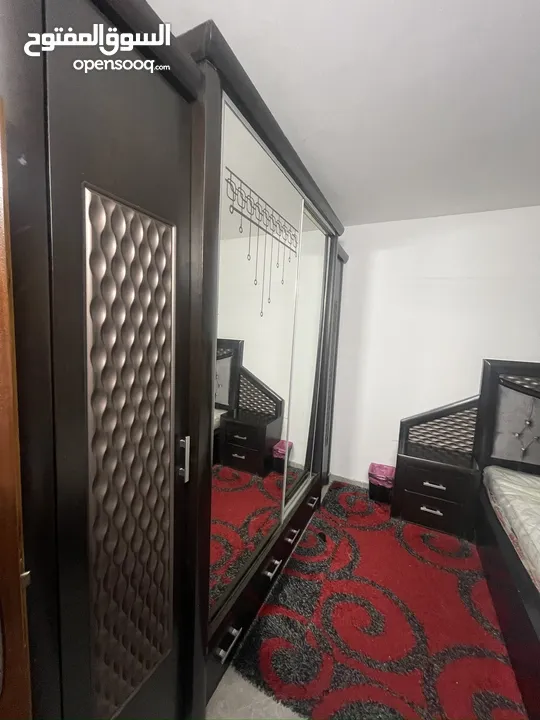 غرفة نوم كاملة + سرير بيبي ابيضّ + طقم كنب