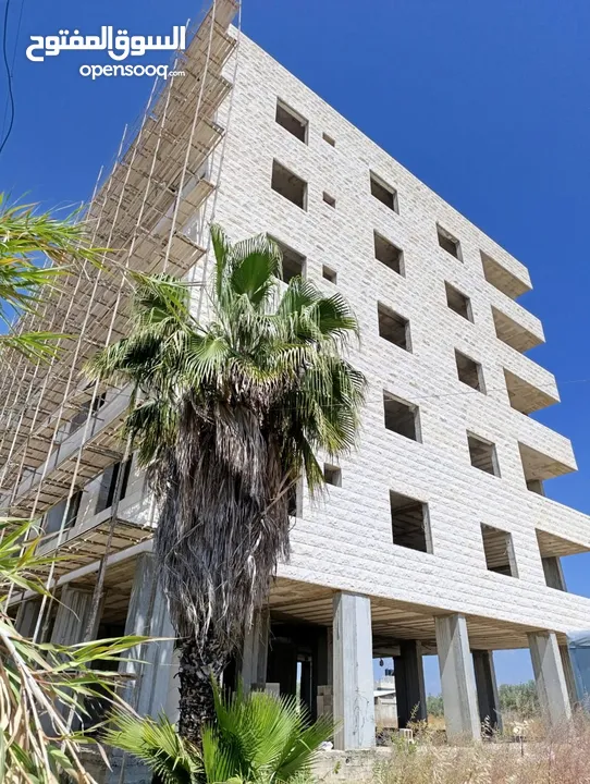 شقة سكنية مميزة أو العمارة كاملة