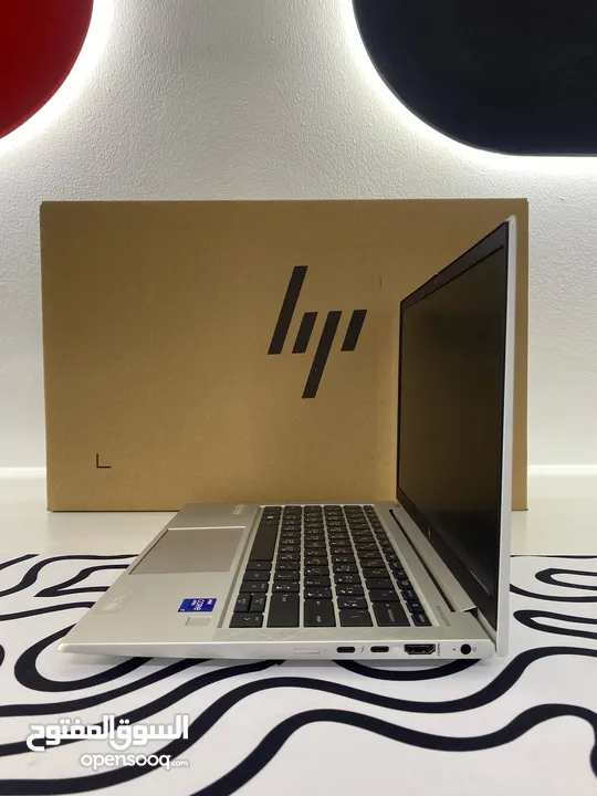 لابتوب hp شبه جديد بكرتونهi7/512ssd/16ram