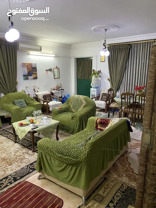 شقة ارضية للبيع بجبل الحسين ، شارع يافا ، عمارة 82 ، شقة 1 مع ترس وكراج سيارة