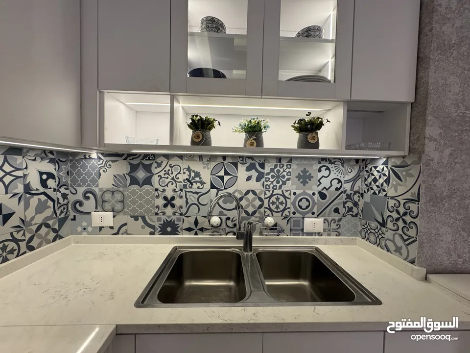 شقة مفروشة للإيجار في عبدون  ( Property 40438 )-175080990