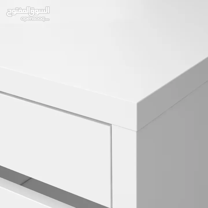 كرسي و طاوله قيمنق / دراسه / غرفه نوم ب سعر رخيض مرا  Chair and desk for gaming / studying / bedroom