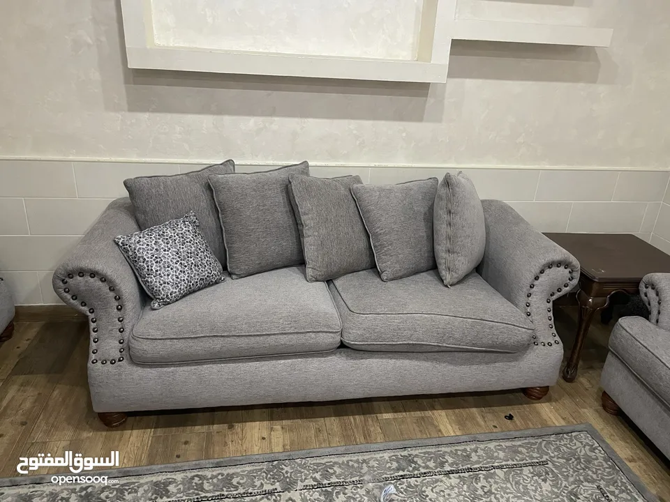 طقم كنب امريكي +طقم كورنر بحاله جيده