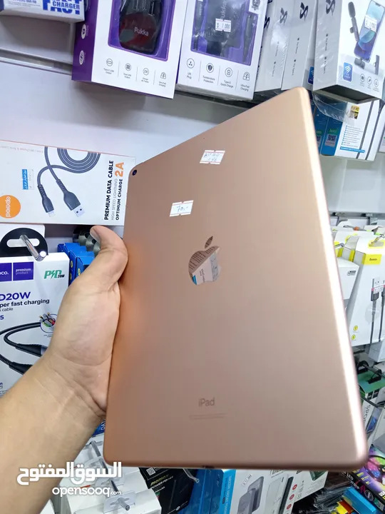 ايباد اير3 بحالة ممتازة Ipad air 3 64 GB wifi