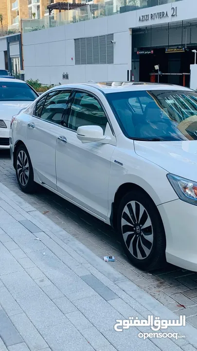 Honda Accord Hybrid  Touring  USA Specifications  2015  AED 35,000.