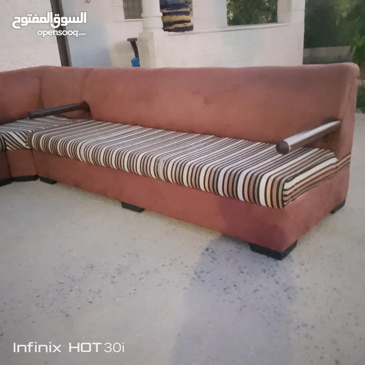كورنر تفصيل 11 مقعد خشب سويد وايادي زان