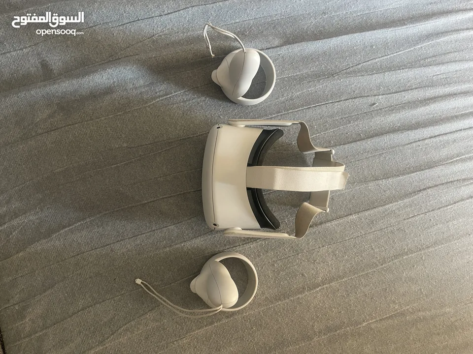 Vr oculus quest 2 للبيع بحالة الوكالة اخو الجديد