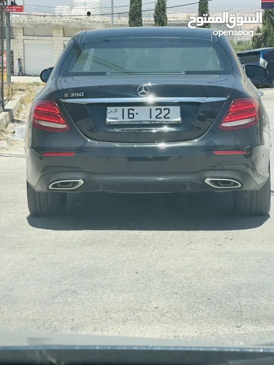 بنزين E350 2020  ب فل مواصفات اعلى صنف  ممشى قليل جدا فقط 55.000 الف كيلو  وارد غرغور فحص كامل