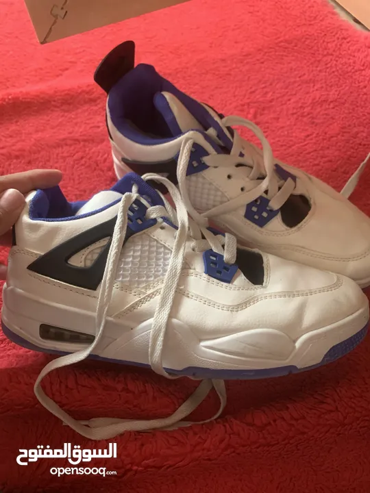 حذاء نسائي ورجالي نمرة 39 نايكي سبورت ترندي