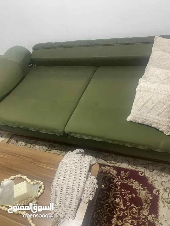 طقم كنب بحاله جيدة
