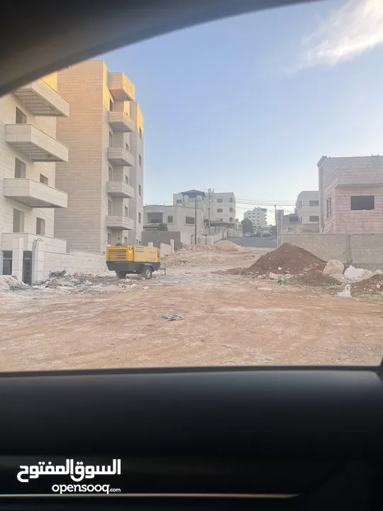 قطعة ارض على شارعين - سكني