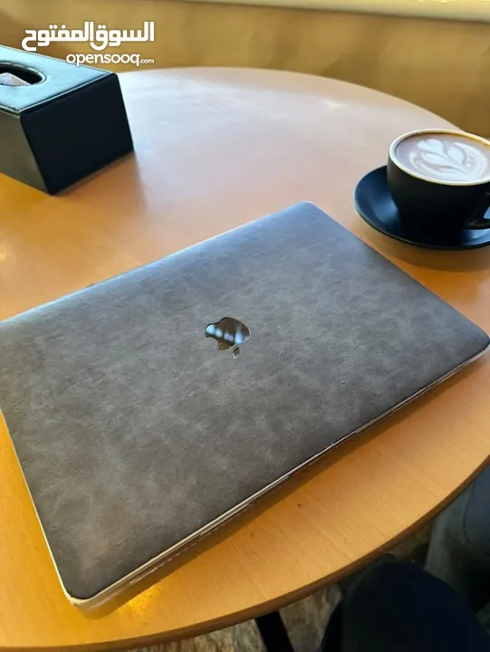 MacBook air M1 بسعر جدا مغري