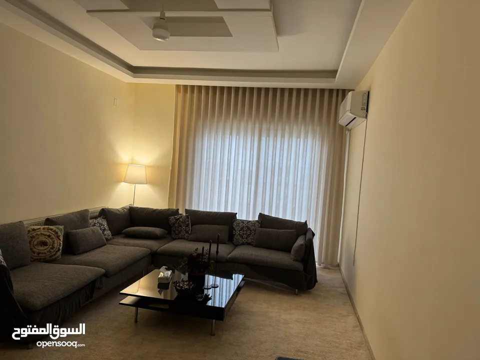 تفصيل وتركيب ستائر لنن تركية بموديلات جديدة  وجميع انواع الستائر (زيبرا رول عامودي و معدنية)