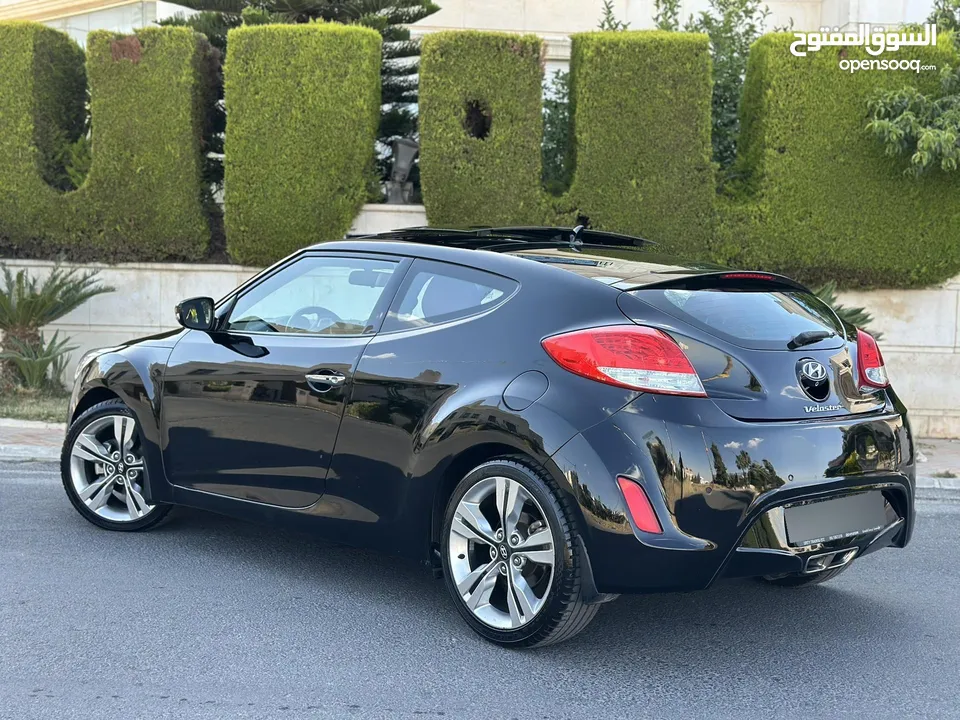 Hyundai Veloster 2014 ( RE : Mix Edition ) وارد الوكالة وصيانة الوكالة قاطعة مسافة 90 الف كم