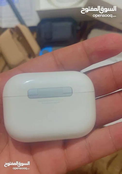 Airpods pro اصلي بحاله ممتازه