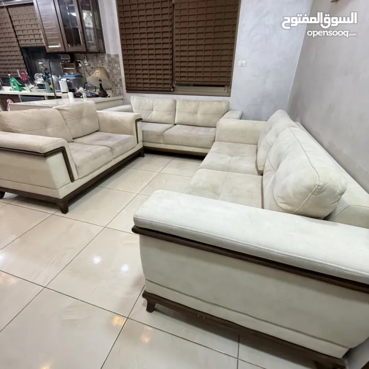 طقم كنب 8 مقاعد وغاز 90 سم وجلاية وغسالة