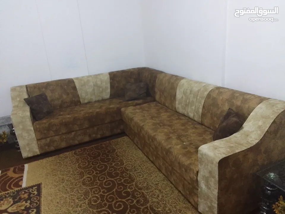 كورنر حرف L تفصيل للبيع استعمال خفيف جدا وقابل للتفاوض