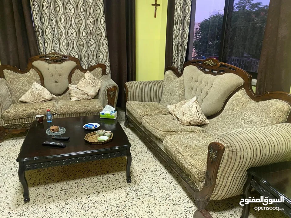 غرفة ضيوف ب50 طاولات وسط 3ب30