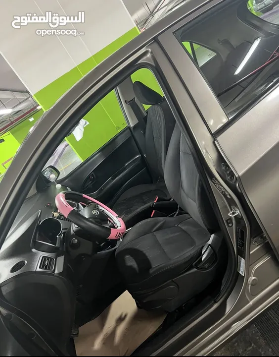 Kia picanto وارد شركة 2 جيد خلفي