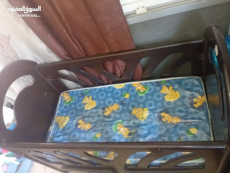 خزانه وسرير اطفال بحال الوكاله