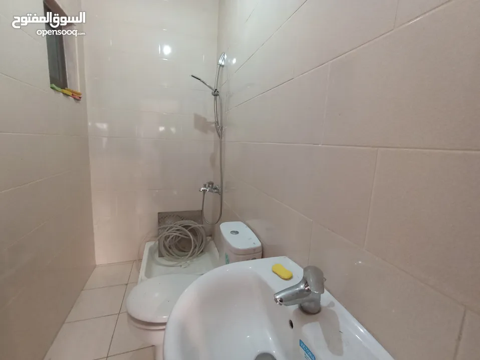 شقة غير مفروشة للإيجار 300م2 ( Property 19203 )-175107091