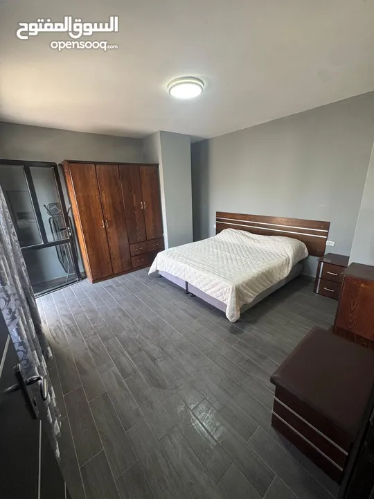 ستوديو مفروشة بحالة ممتازه مع المالك مباشرة