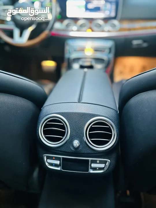 ‏Mercedes - Benz  E300 de