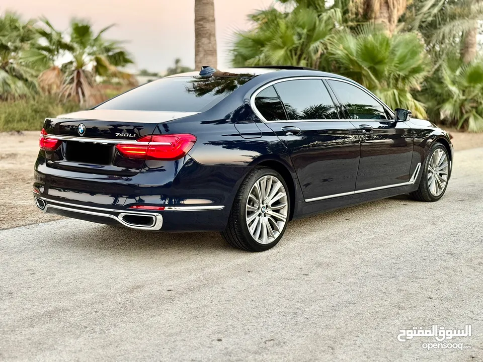 2017 BMW 740Li large