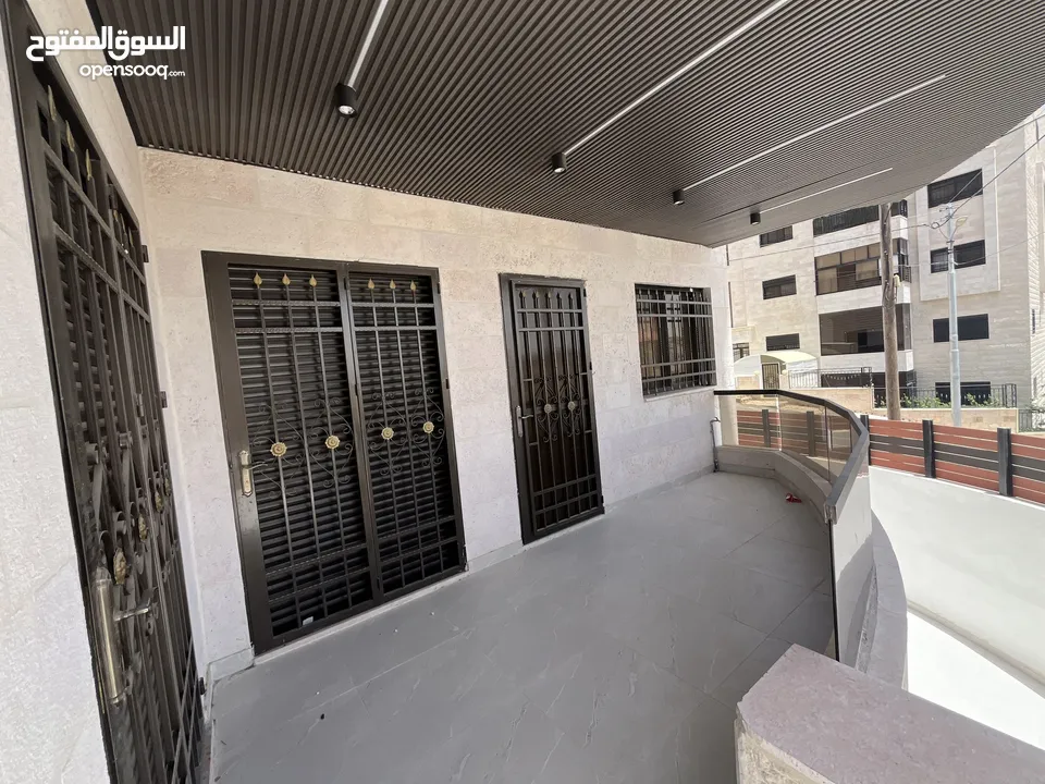 شقة ارضية جديدة مميزة للبيع بسعر جيد جدا بمنطقة البصه ابو السوس من المالك مباشرة