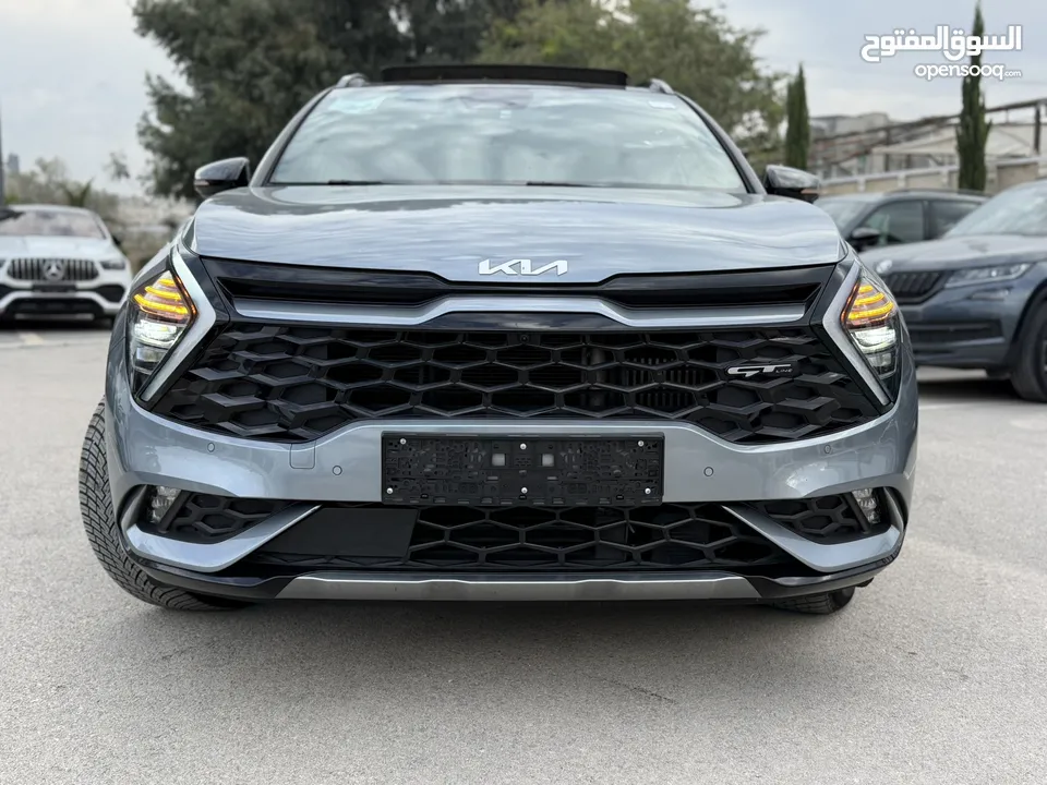 كيا سبورتاج GT Line ترخيص 2022 محرك 1600 هايبرد plug in/يقطع على الشحنه 65 كيلو متر  271 حصان