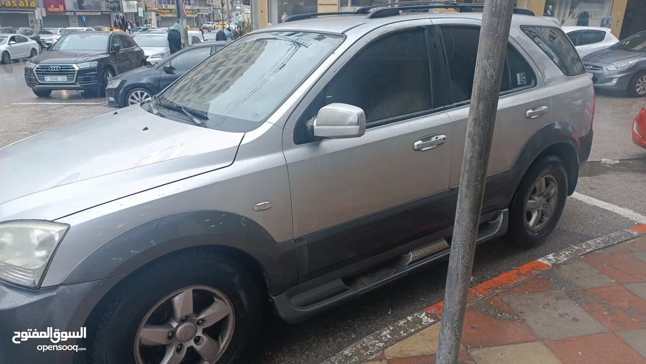 جيب سيرسنتو 2009 ، ماشي 173الف كيلو متر مرخص و مأمن و في امكانية للبدل!!!