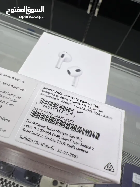 AirPods Apple 3rd generation سماعات ايفون الاصدار الثالث جديدة مسكرة بالكرتونة كفالة آبل سنة كاملة