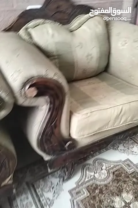 كنب مريح جدا جداا جدااا جدااا