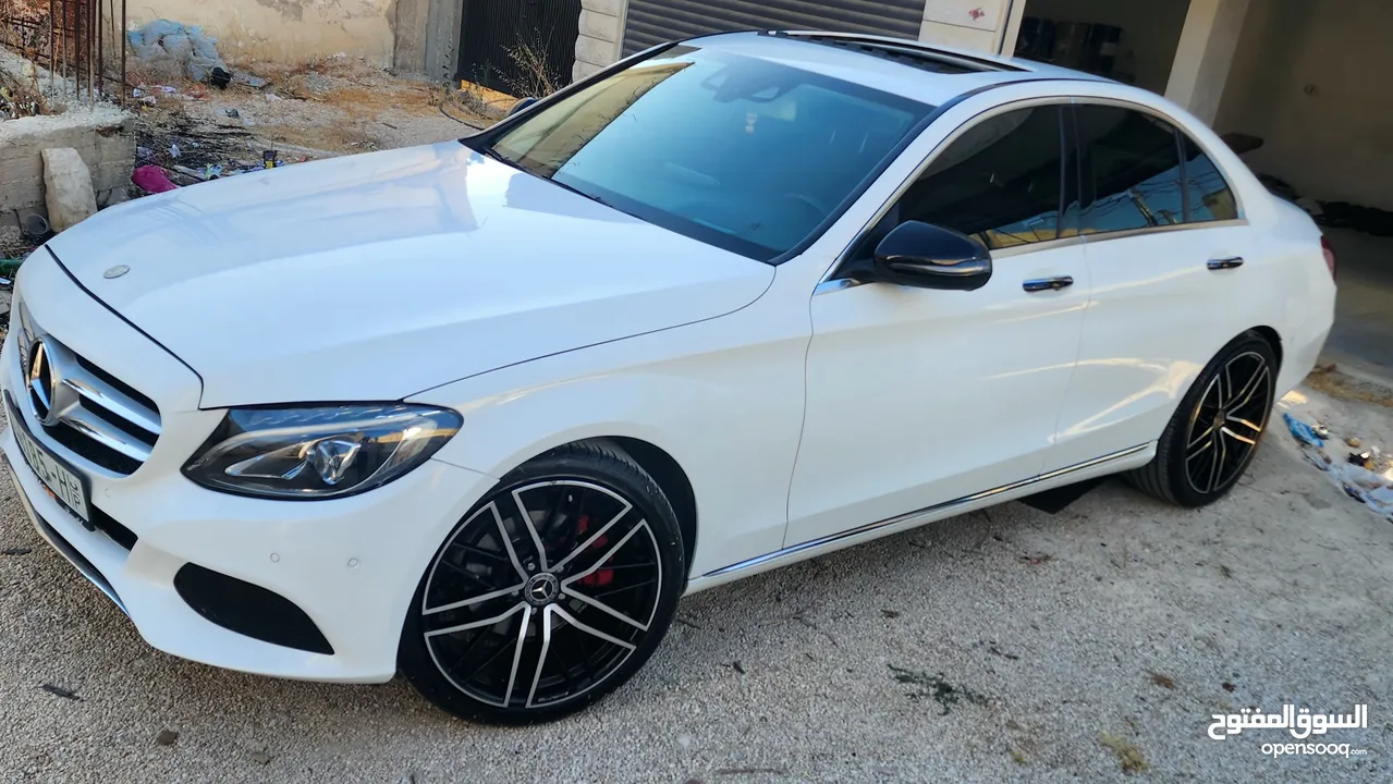 MERCEDEC BENZ C200 YEAR 2017 سيارة مميزة جدا جدا 6 انظمة قيادة السعر على الكاش فقط والسعر نهائي ..