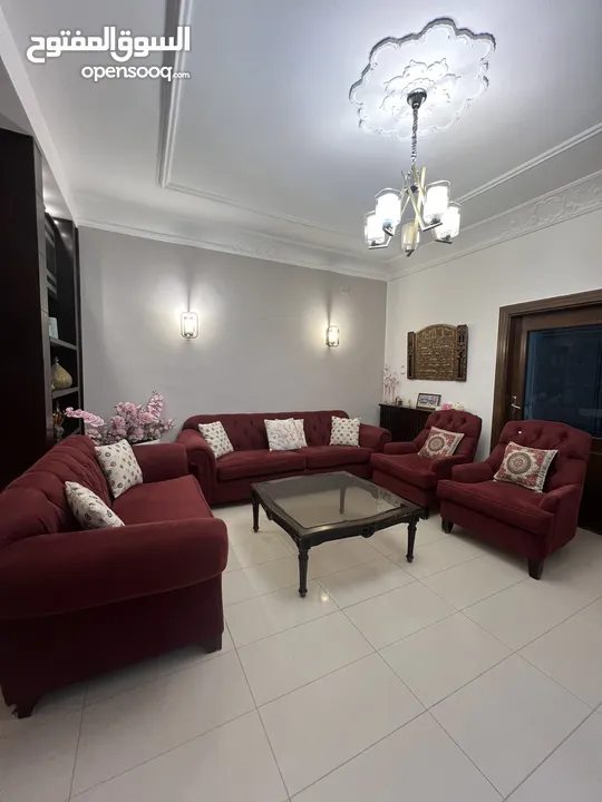 طقم كنب لبيع