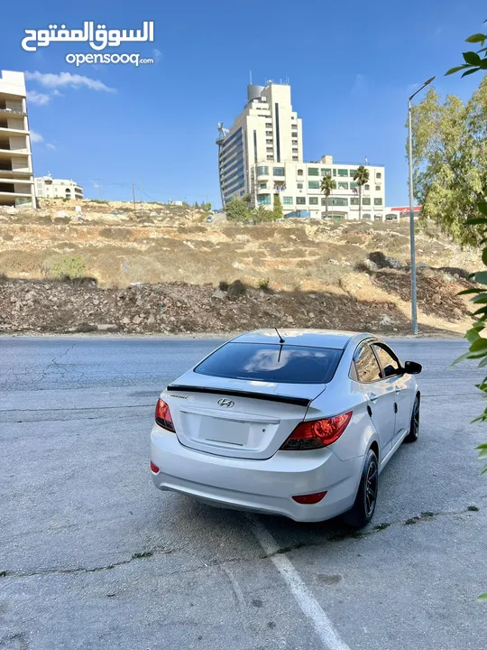 هونداي اكسينت.