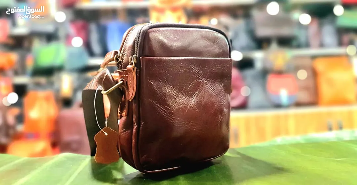 Quality leather shoulder bags حقائب كتف جلدية عالية الجودة