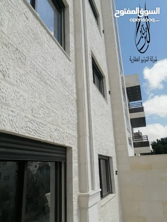 شقة فاخرة للبيع طابق اول مساحه 127م2 – في اجمل مناطق  ضاحية الأمير علي