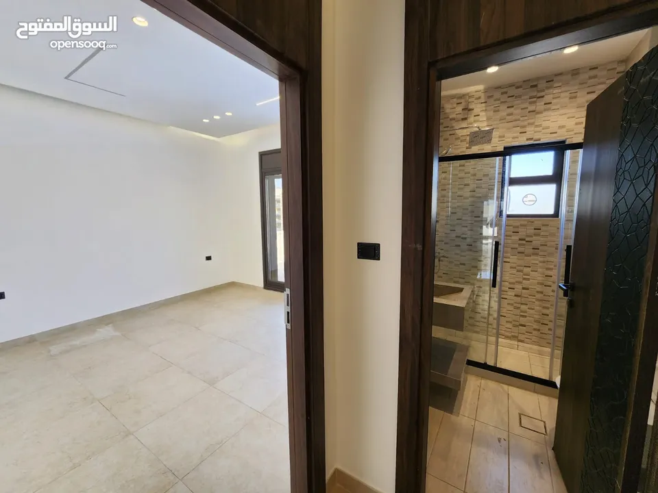 روف للبيع في عبدون  ref : 14328